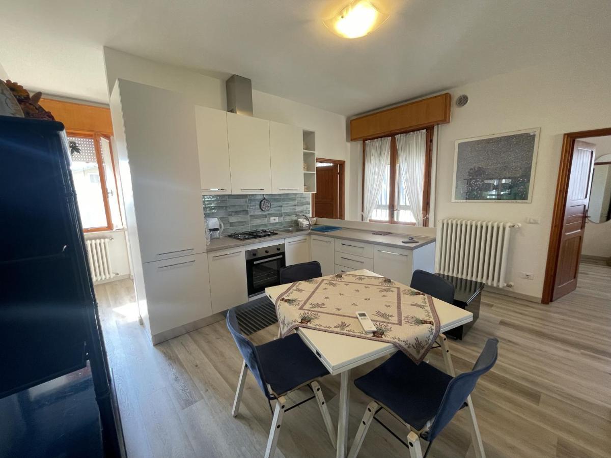 Oasi Di Relax Apartment Santa Maria di Scacciano Bagian luar foto