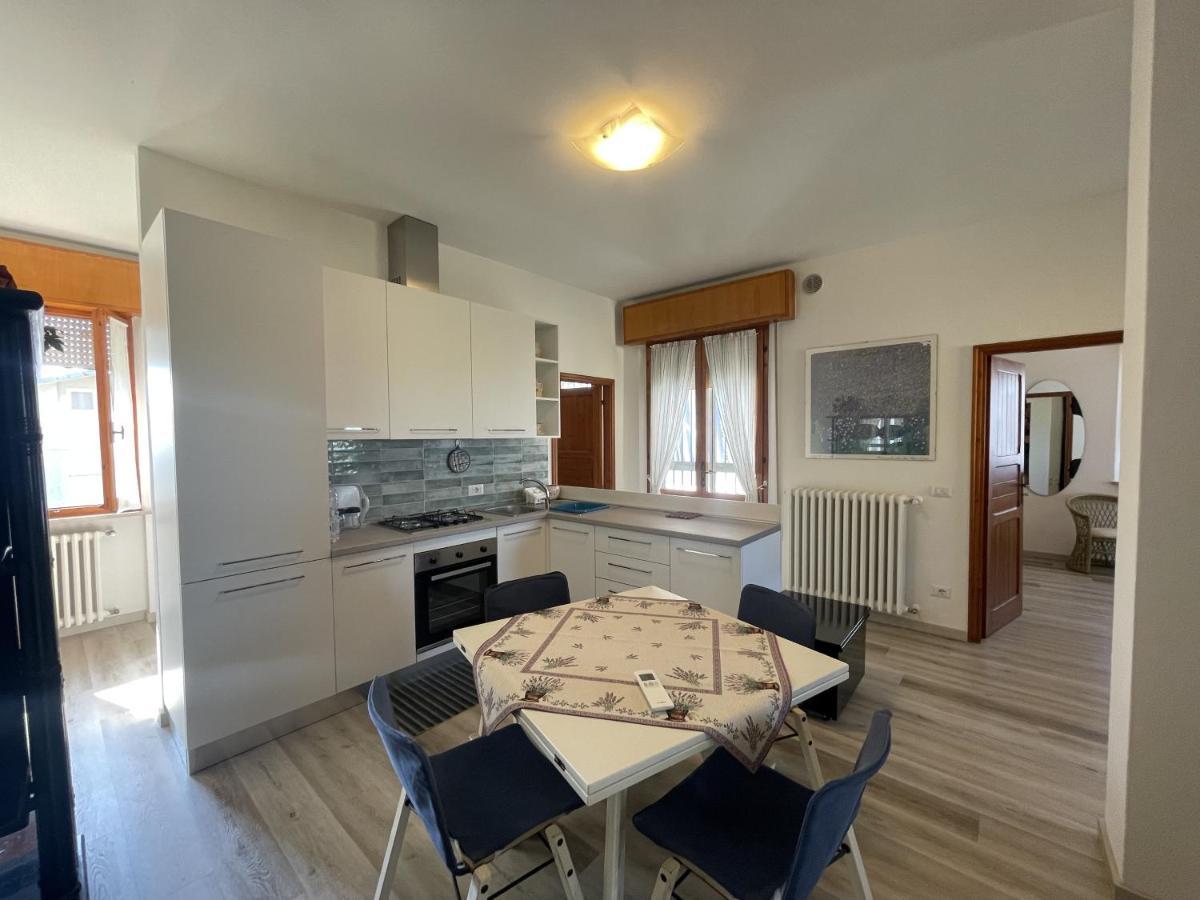 Oasi Di Relax Apartment Santa Maria di Scacciano Bagian luar foto